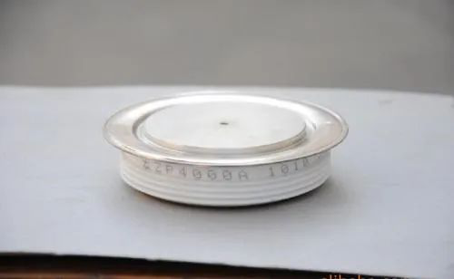 【新疆晶硕】高热导率氮化硅陶瓷基板的特点及应用
